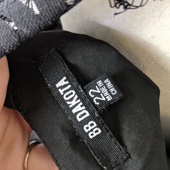 BB Dakota Jacye lace sheath cocktail dress - Picture 3 of 3